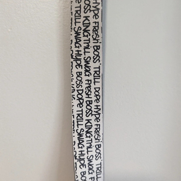 Urban  Heritage Skater Graffiti Newspaper Print Faux Leather Belts - Size Large - Picture 4 of 11